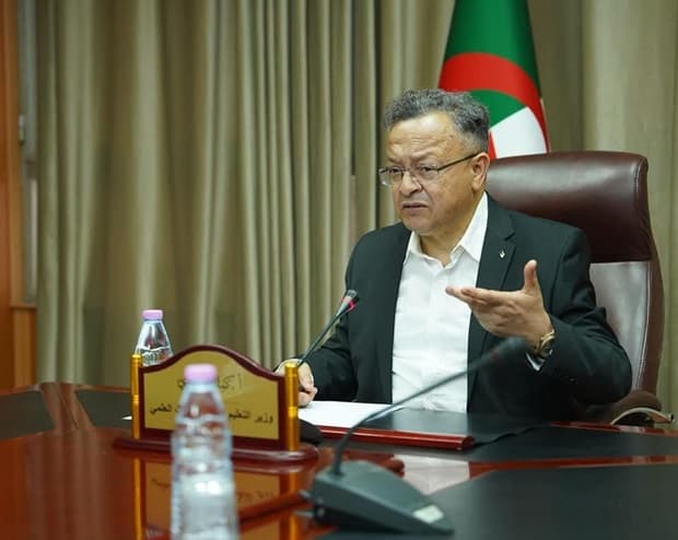 إجتماع تنسيقي برئاسة وزير التعليم العالي والبحث العلمي لتقييم التحضيرات للدخول الجامعي 2025-2026