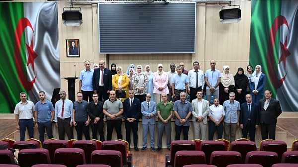 جامعة التكوين المتواصل تعزز تأطيرها البيداغوجي بتنصيب 50 أستاذًا جديدًا