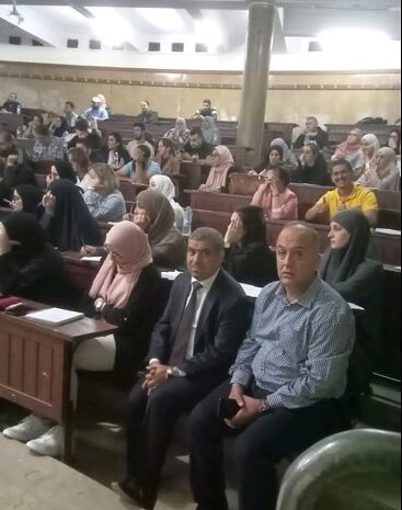  زيارة مدير الجامعة البروفيسور يحي جعفري  لمركز الجزائر شرق