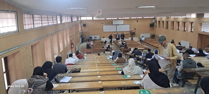 انطلاق امتحانات التوظيف الخارجي والترقية المهنية في مختلف مراكز الجامعة