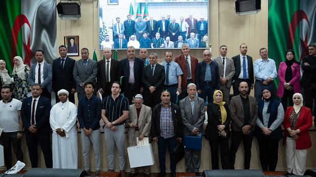  جامعة التكوين المتواصل  ديدوش مراد تحتفي بذكرى تأسيسها بالموازاة مع احياء يوم إفريقيا