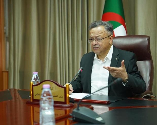 إجتماع تنسيقي برئاسة وزير التعليم العالي والبحث العلمي لتقييم التحضيرات للدخول الجامعي 2025-2026