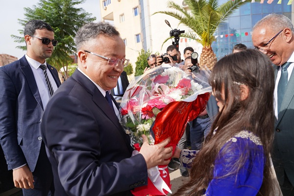 وصول وزير التعليم العالي والبحث العلمي إلى جامعة أحمد بن يحي الونشريسي- تيسمسيلت