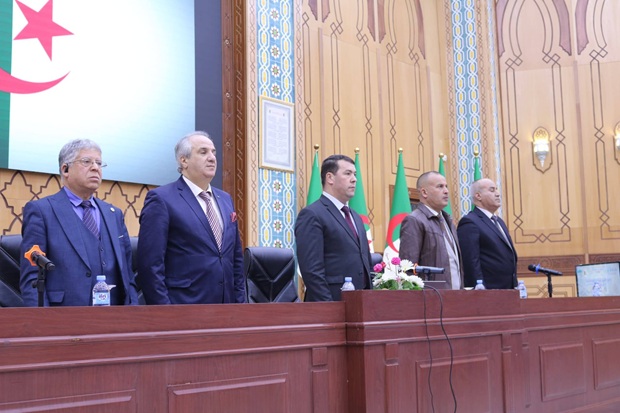  مشاركة مدير الجامعة في أشغال الندوة الجهوية لجامعات الوسط بولاية المدية