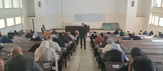  امتحانات ليسانس انجليزية دفعة الاساتذة الجامعيين بمركز بوزريعة