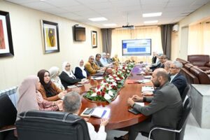 مدير جامعة التكوين المتواصل يترأس اجتماع مجلس المديرية الموسع