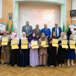 جامعة التكوين المتواصل تحتفي بتخرج أول دفعة من فئة الاساتذة في ليسانس الإنجليزية التقنية